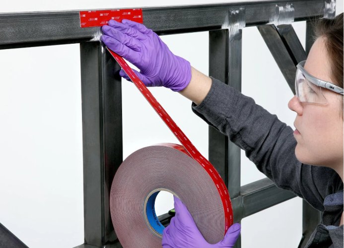 3M™ VHB™ čierna obojstranne silno lepiaca akrylová páska 5952F, šírka 19 mm, dĺžka 11 m