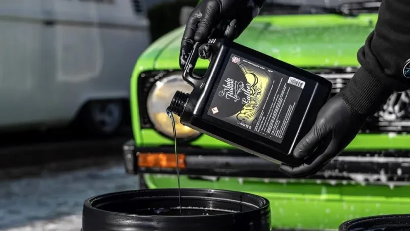 PH neutrální autošampon Auto Finesse Lather 2500 ml PH neutrální autošampon Auto Finesse Lather 2500 ml