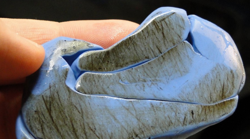 Koch Chemie Čistící modelína modrá Clay 200 g - Reinigungsknete blau