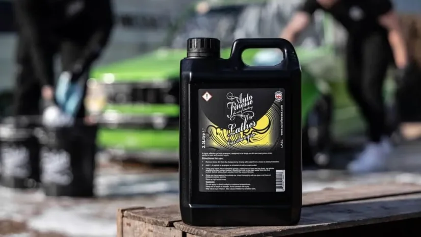 PH neutrální autošampon Auto Finesse Lather 2500 ml PH neutrální autošampon Auto Finesse Lather 2500 ml
