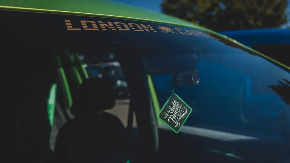 Závěsná vůně do auta Auto Finesse Sweet Shop - citronový šumák - foto 3