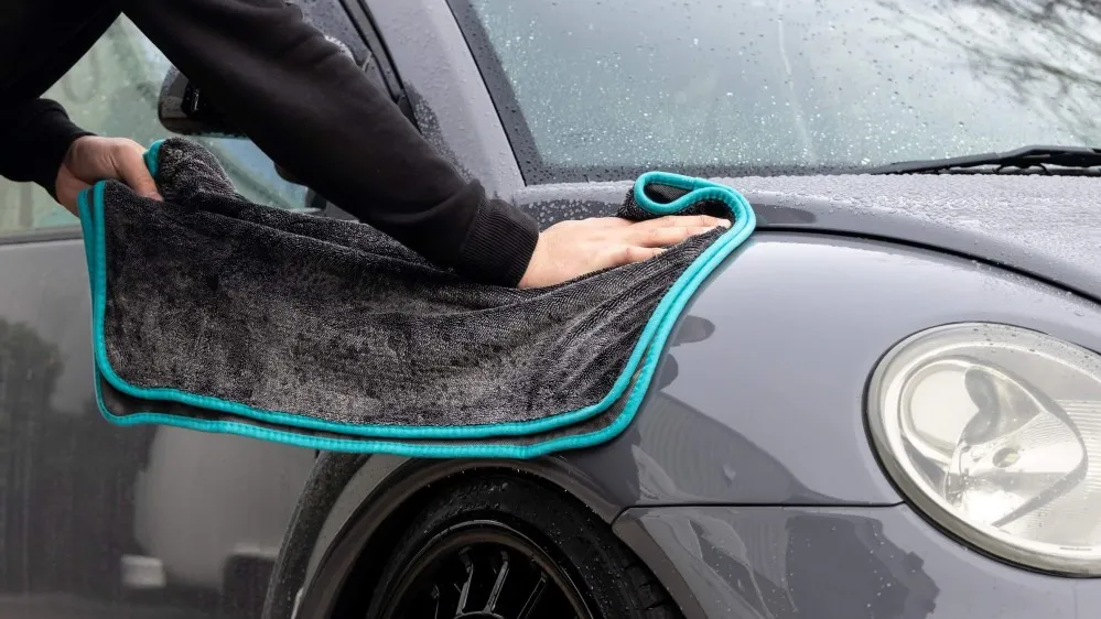 Hedvábný sušící ručník Auto Finesse Silk  62 x 92 cm - foto 1