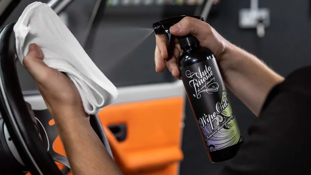 Dezinfekce interiéru Auto Finesse Wipe Out 500 ml - foto 1