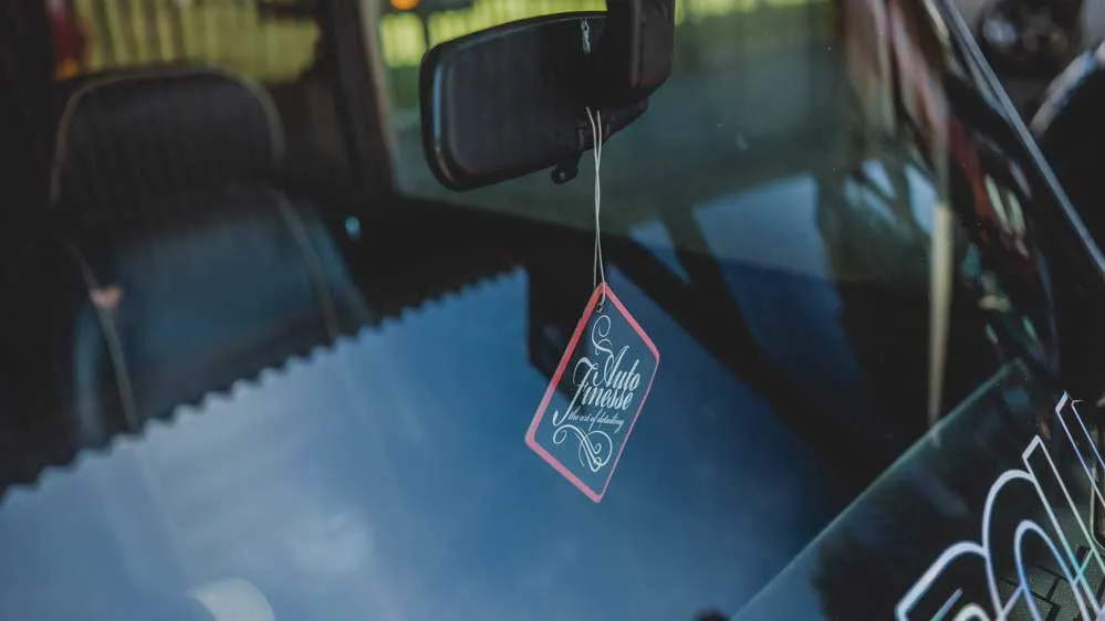 Závěsná vůně do auta Auto Finesse Sweet Shop - citronový šumák - foto 2