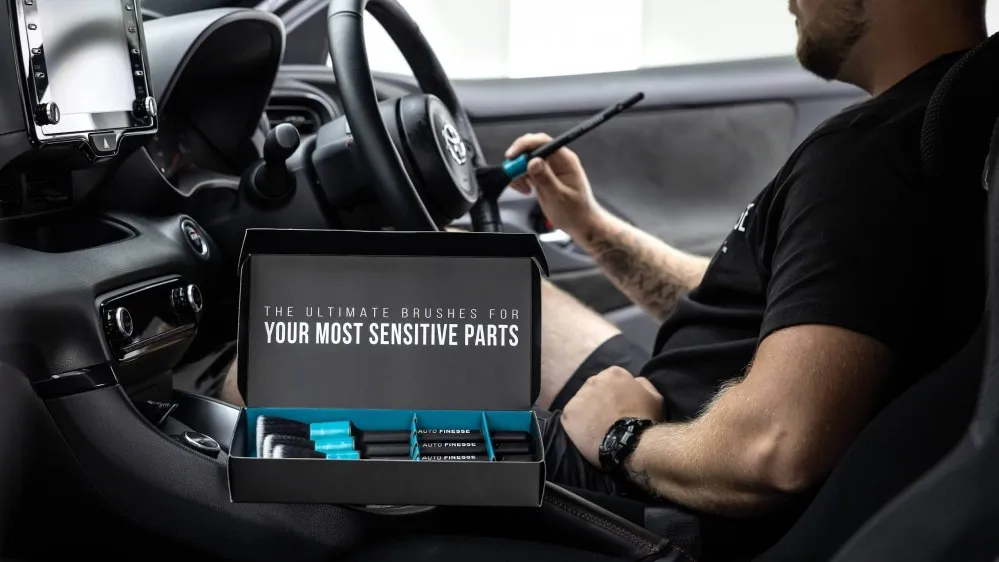 Sada 4 ultra jemných detailingových štětců interiér i exteriér Auto Finesse FeatherTip - foto 3