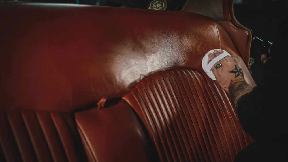 Vyživení kůže a kondicionér Auto Finesse Hide 250 ml - foto 1