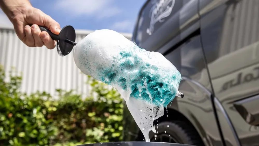 Velký chemicky odolný kartáč na kola Auto Finesse Barrel - foto 2