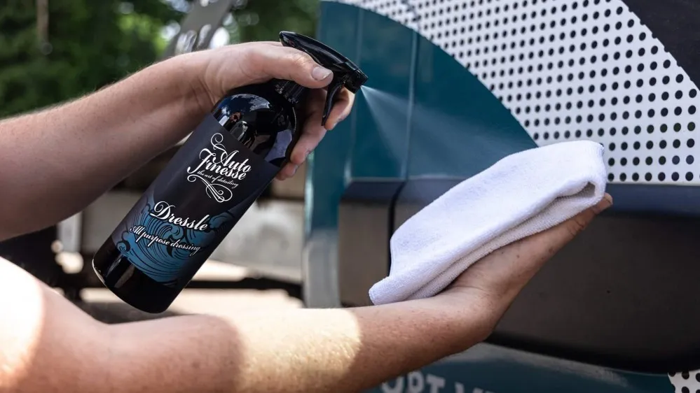 Oživovač a ochrana plastů v interiéru Auto Finesse Dressle 1000 ml - foto 1