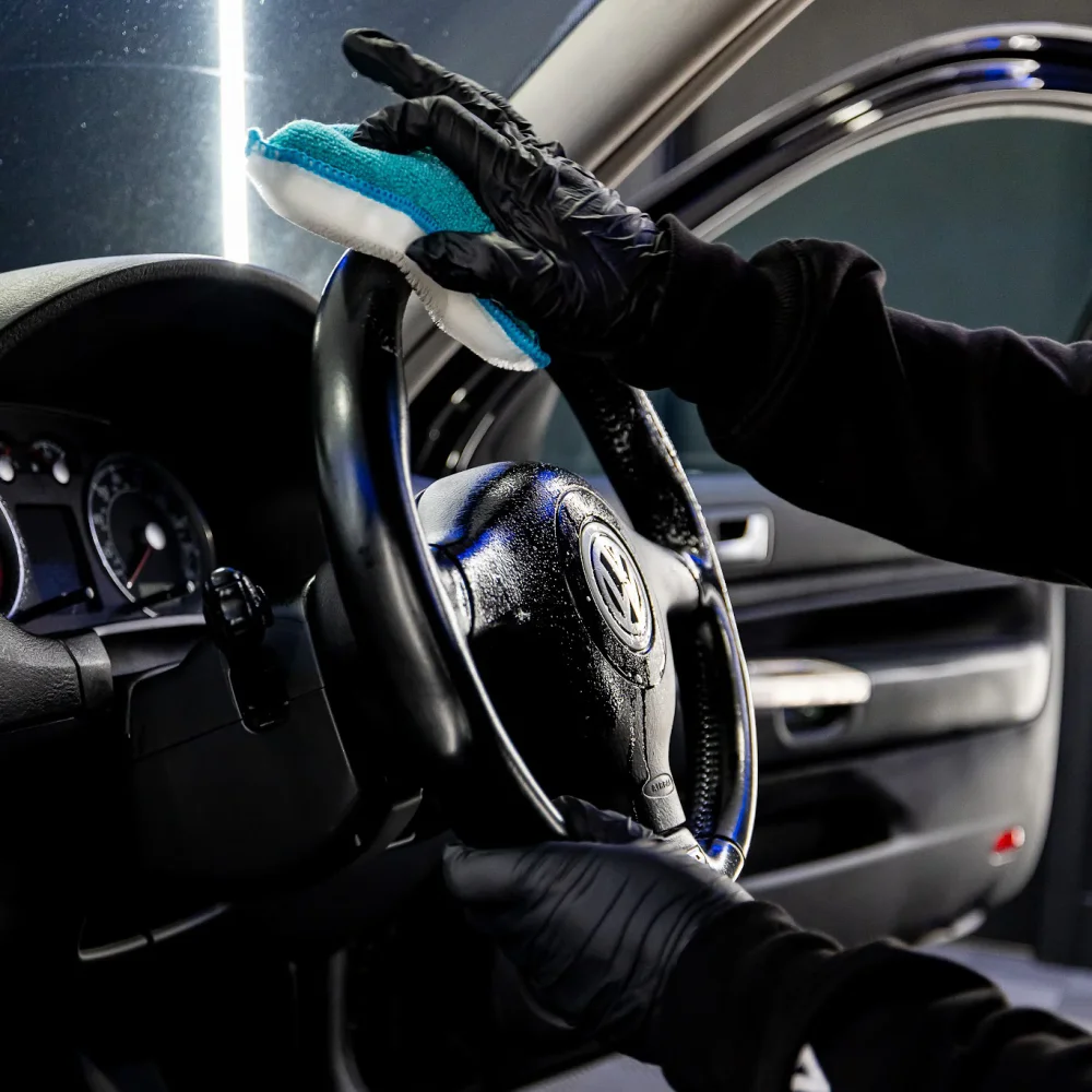 Aplikátory na čištění interiréru Auto Finesse RevitaScrub - 2 kusy - foto 2