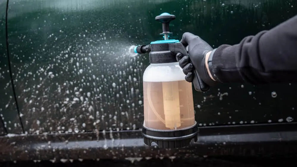 Předmytí bez pěny Auto Finesse Dynamite 2500 ml koncentrát - foto 1